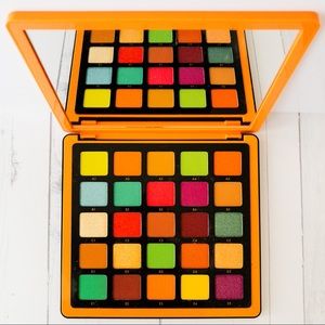 NEW Norvina Pro Pigment Palette Volume 3